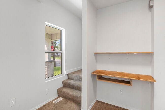 Foto del edificio - 3 bedroom | 2 bathroom | PETS WELCOME!