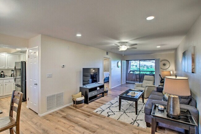 Foto del edificio - 4303 E Cactus Rd