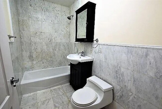 Foto del edificio - 41-32 44th St