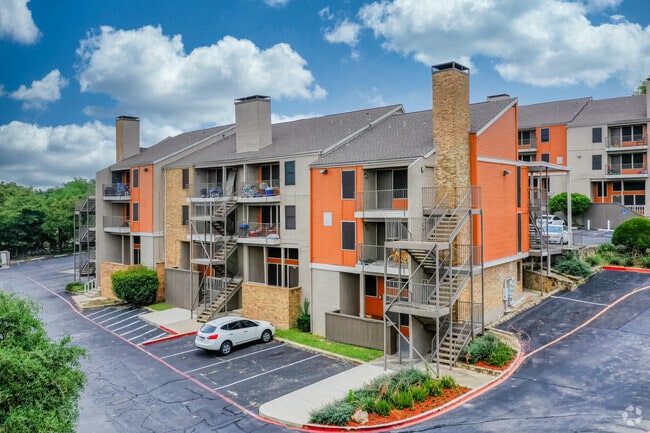 Building Photo - Serena Vista