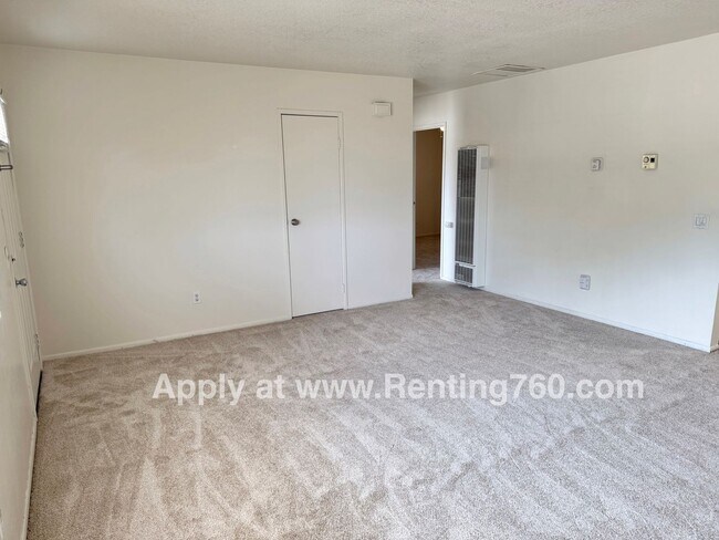 Building Photo - 2 Bed Home In a Great Neighborhood