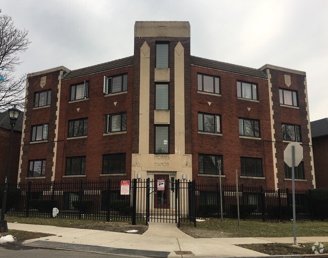 East Morris Avenue Apartments