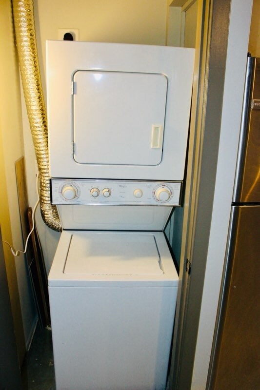 Foto del edificio - 842 Park Ave