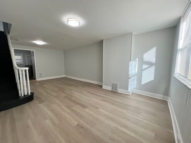 Foto del edificio - Gorgeous 3b/1b House in South Philly! Section 8 Only