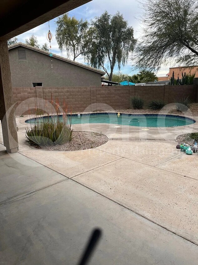 Foto del edificio - 21511 Greenland Park Dr