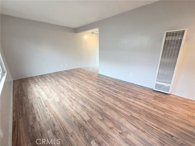 Foto del edificio - 3048 E 64th St