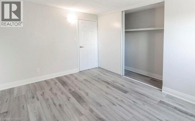 Photo du bâtiment - 6287 O'Neil St