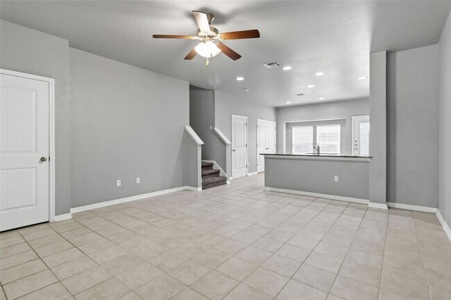 Foto del edificio - 718 Stampede Rd