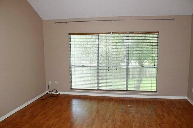 Foto del edificio - 3118 Rimrock Dr