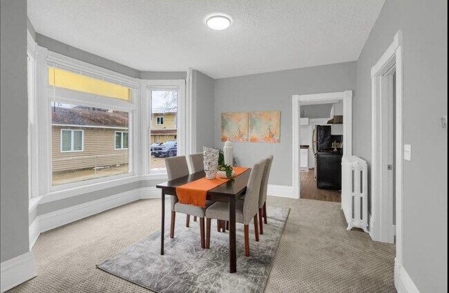 Foto del edificio - 1055 7th St W