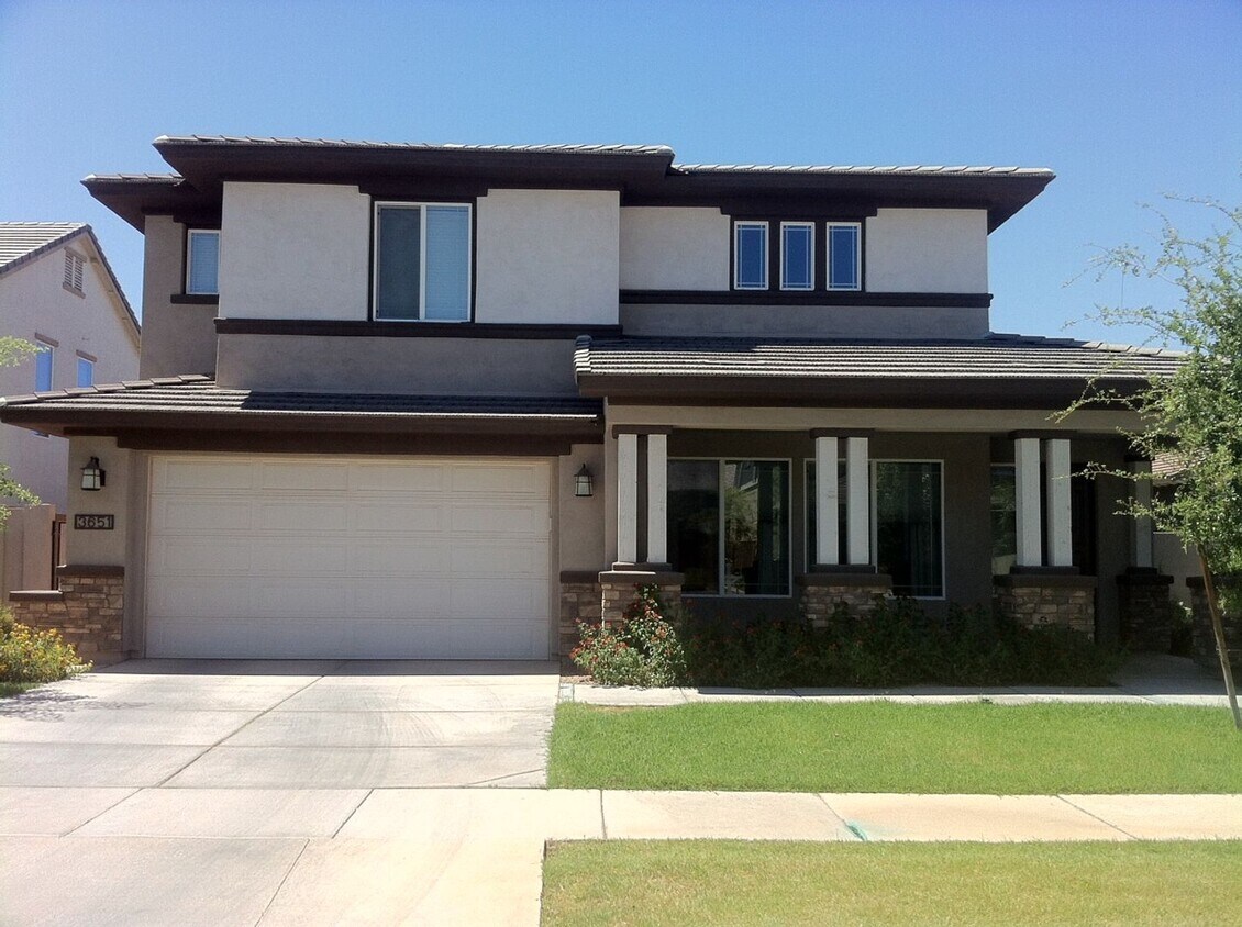 Foto principal - 5 BEDROOM HOME IN MORRISON RANCH