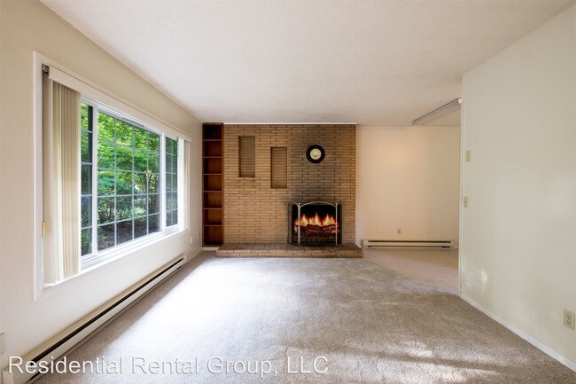 Building Photo - 720-720 NE 69th Ave