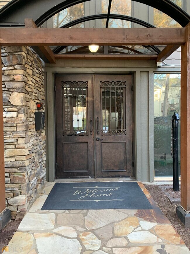 Foto del edificio - 1212 Highland Bluff Dr S E