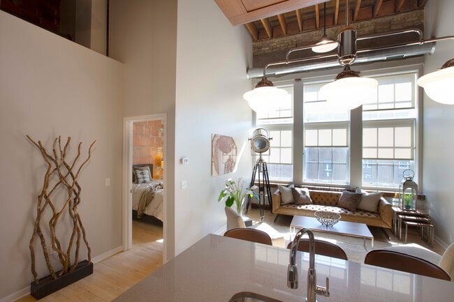 Building Photo - Woodrow Apartment