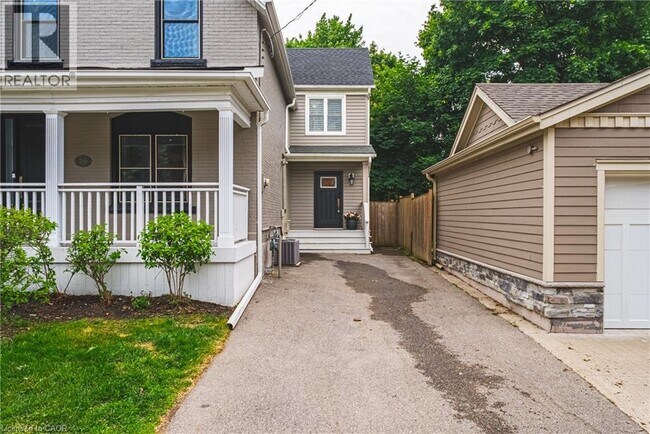 Building Photo - 25 Orchard Hill