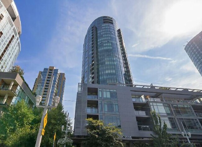 Foto del edificio - 3601 S River Pkwy