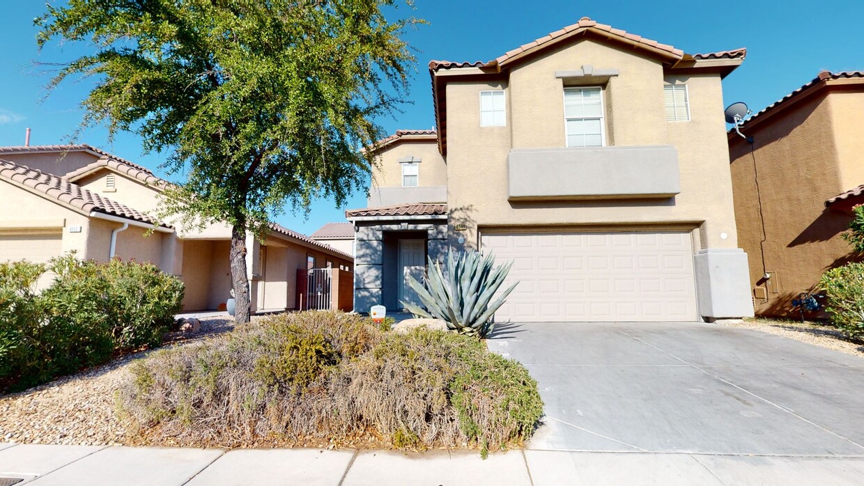 Primary Photo - Beautiful 2 Story Home