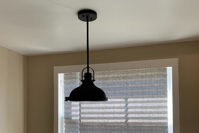 New Light in Dining - 3578 Chestnut St