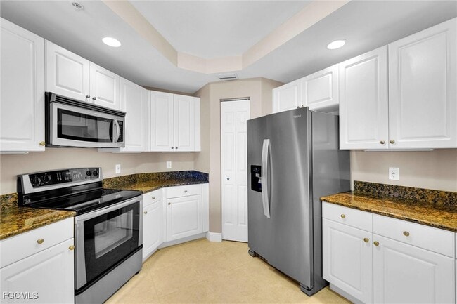 Building Photo - 2745 First St