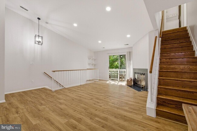 Foto del edificio - 18036 Rolling Meadow Way