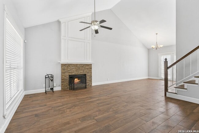 Building Photo - Charming Home Awaits: Spacious & Modern Living in a Prime Location