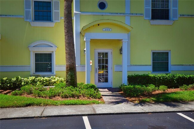 Foto del edificio - 204 Pompano Dr SE