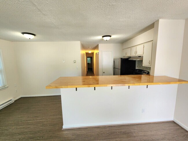 Foto del edificio - Udated Duplex Near ODU!