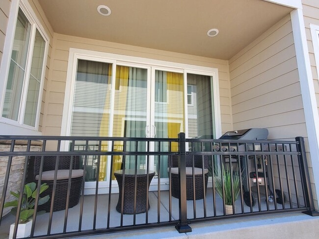 Building Photo - 1695 S Andes Way