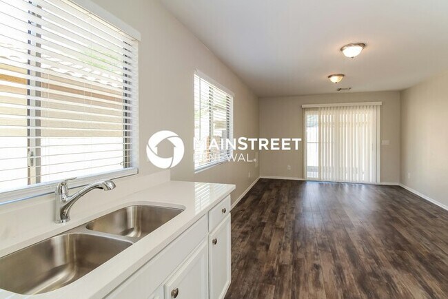 Foto del edificio - 3 Bedroom Pet-Friendly Home in TUCSON, AZ ...