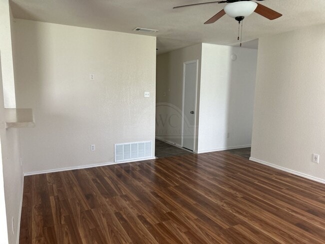 Foto del edificio - 2808 Cactus Dr