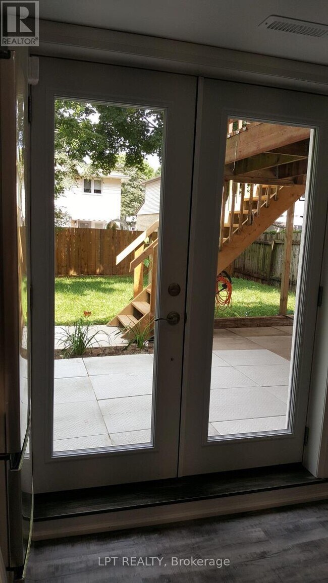 Photo du bâtiment - 70 Chaucer Crescent