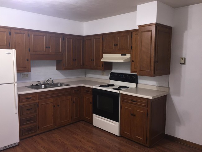 Building Photo - 4252 E 100 S