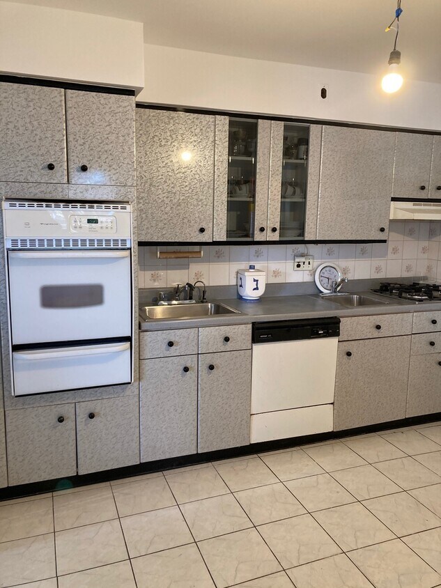 Foto principal - 2083 Pearson St