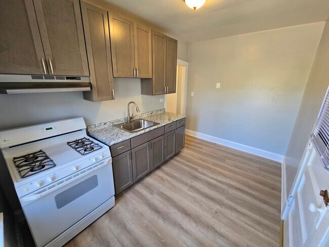 Foto del edificio - 4829 N Springfield Ave