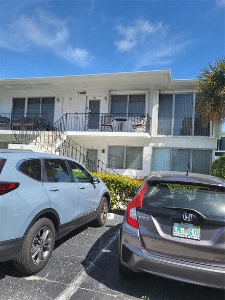 Foto del edificio - 1045 SE 15th St