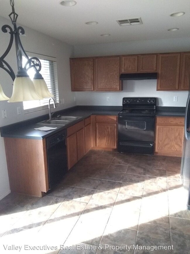 Building Photo - 3 br, 2 bath House - 34762 N Open Range Dr