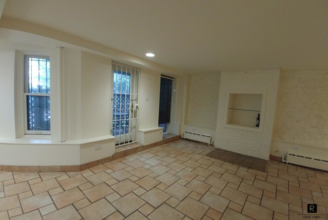 Building Photo - 439 East 87th Street