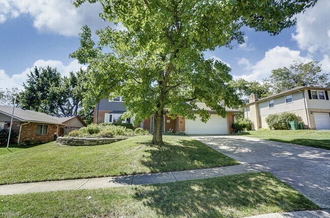 Building Photo - 4 br, 2.5 bath House - 368 Bowman Drive
