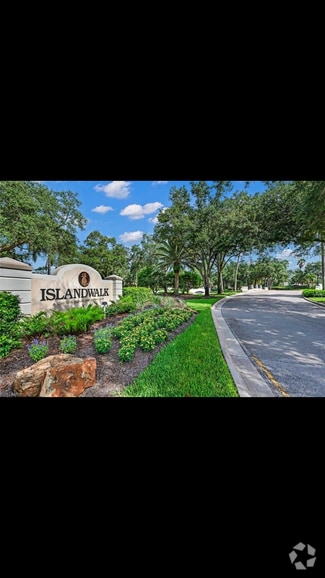 Building Photo - 6068 Towncenter Cir