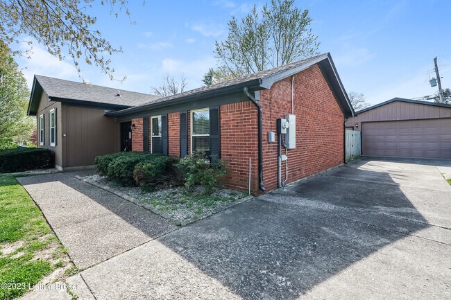 Foto del edificio - 3702 Bartlett Ct