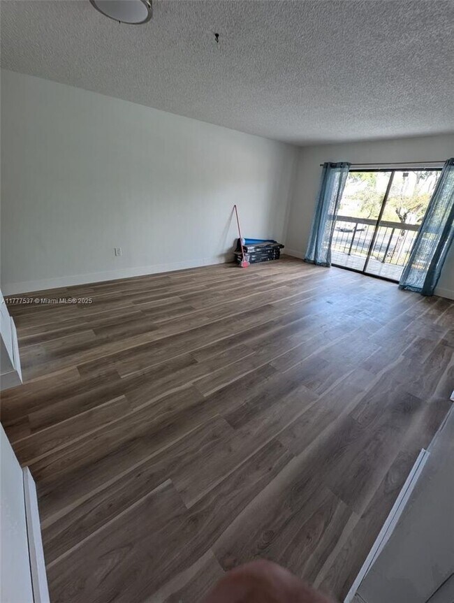 Building Photo - 1300 SW 122nd Ave