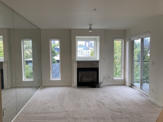 Building Photo - 1805 Bellevue Ave