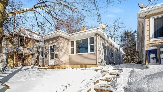 Foto del edificio - 1716 Eastern Ave SE