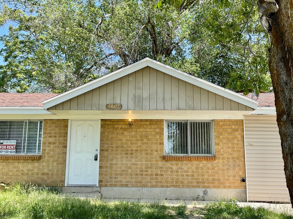 Primary Photo - 3 Bedroom Ogden Home