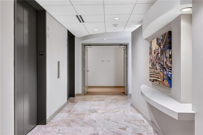 Foto del edificio - 3338 Peachtree Rd NE