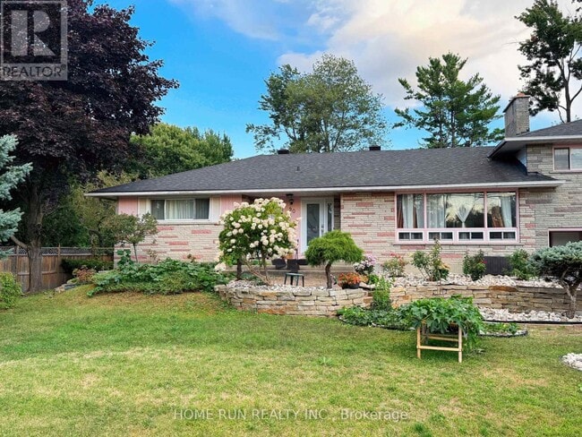 Building Photo - 90 MacFarlane Rd