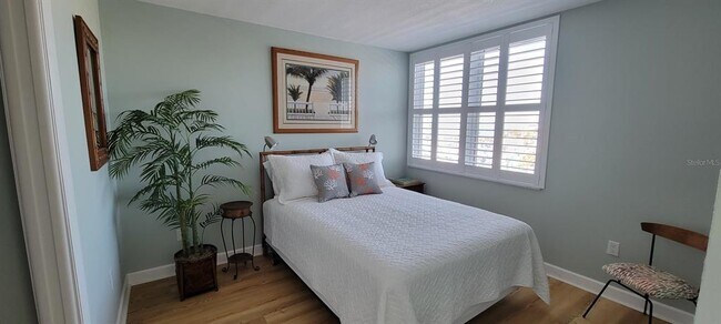 Foto del edificio - 632 Edgewater Dr
