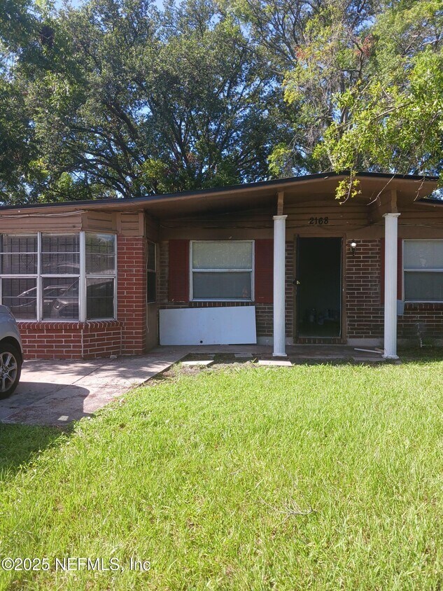 Primary Photo - 2168 W 14th St