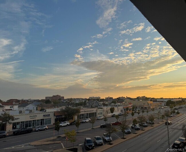 Foto del edificio - 235 W Park Ave