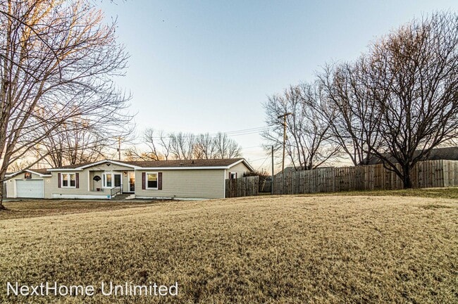 Building Photo - 3 br, 2 bath House - 2107 Elmdale Ave.